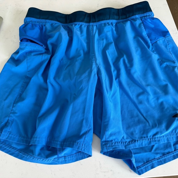 Four Brooks Large Sherpa Running Shorts - Picture 2 of 4